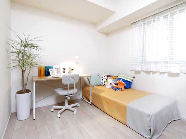 Interior.  [Western-style (2)] (Model Room 80A type)