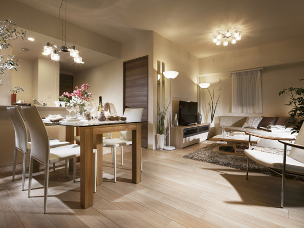 Living.  [living ・ dining] Family deepen the relaxation over time, living ・ dining. (Model Room 80A type)