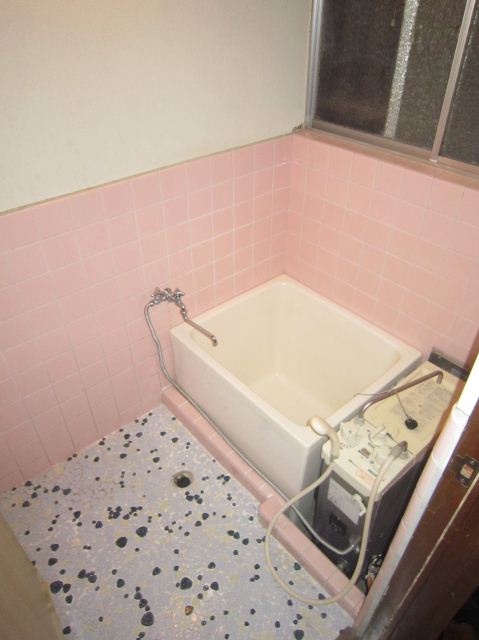 Bath. Other Room No. photos (see)