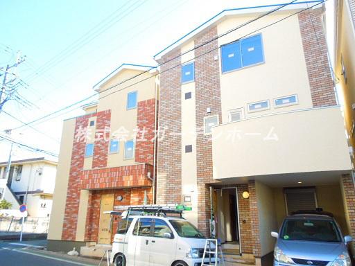 Local appearance photo. Modern appearance