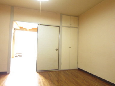 Living and room. Dining space can also be ensured