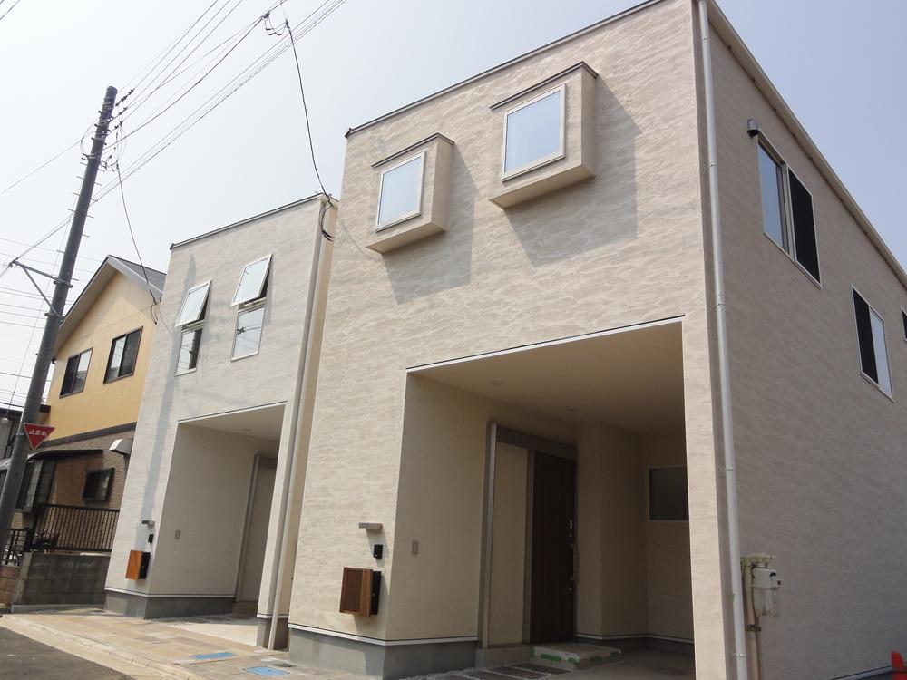 Other introspection. Good location of 3 minutes from the train station. Thermal storage heating ・ Dishwasher ・ Also it is equipped with IH.
