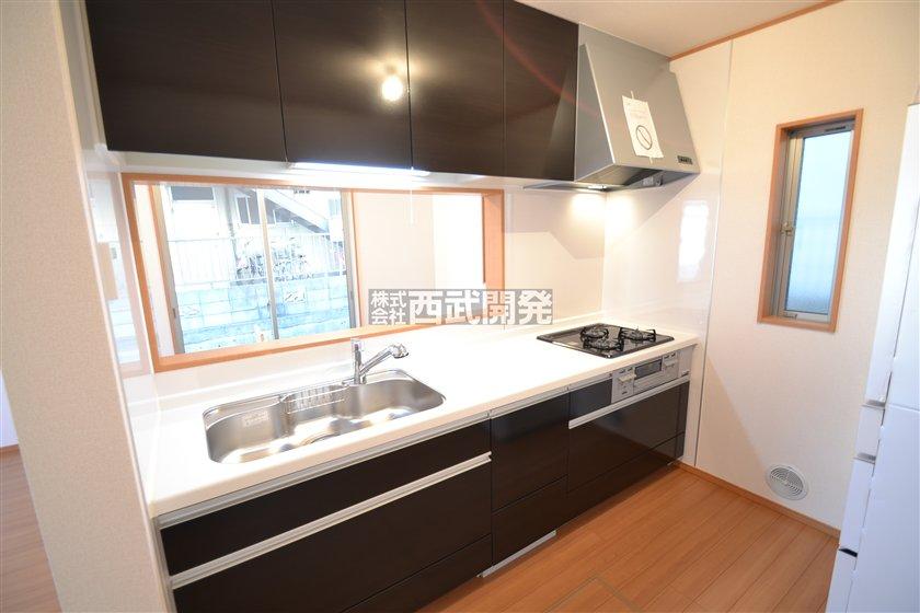 Kitchen. 1 Building Kitchen (September 2013) Shooting
