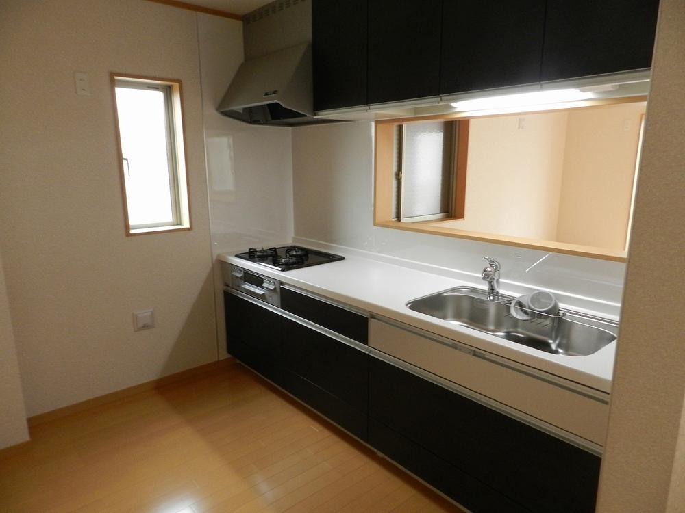 Same specifications photo (kitchen)