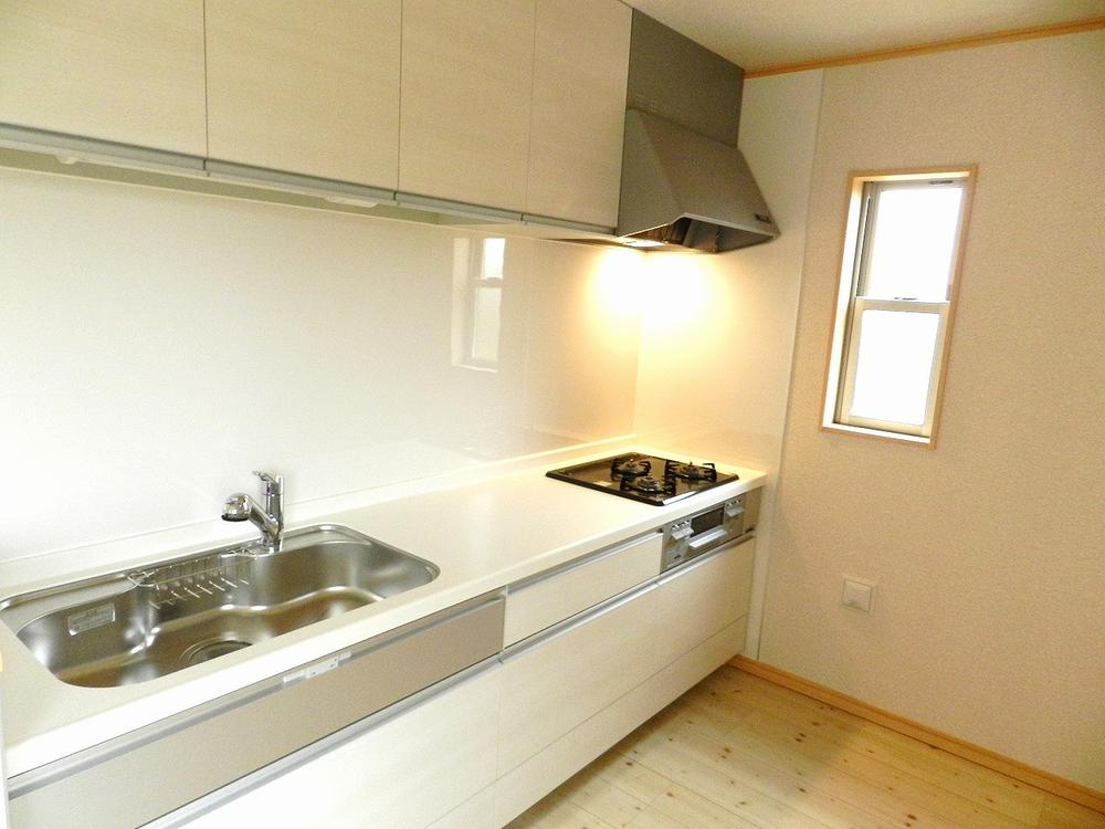 Same specifications photo (kitchen)