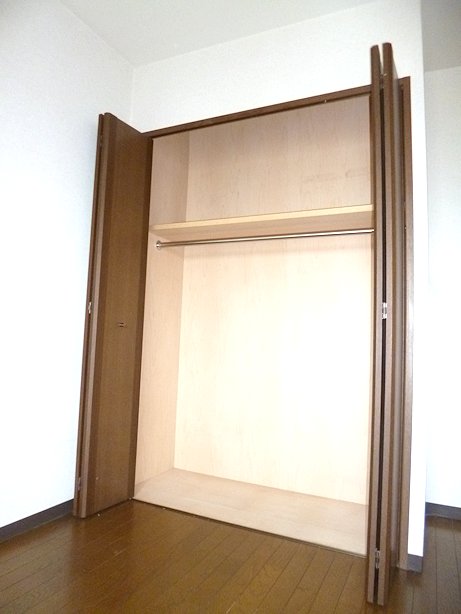 Receipt. Tall size of the closet in the 5.5 Pledge Western-style