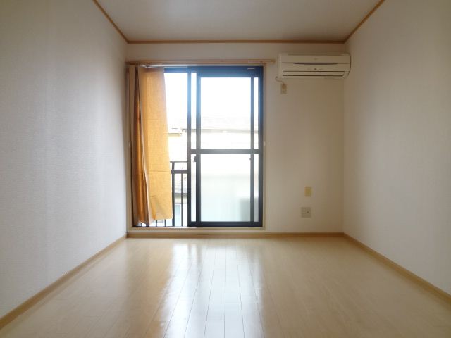 Living and room. It is livable room