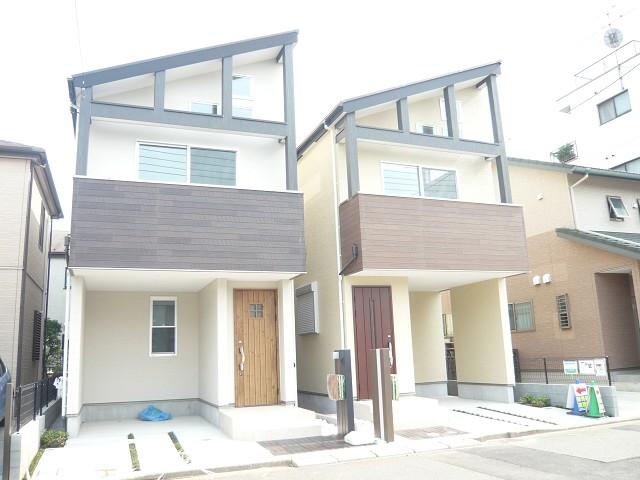Local appearance photo. The appearance of the modern style that values the texture of the wood is characterized by.