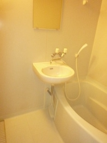 Bath. bus ・ Restroom