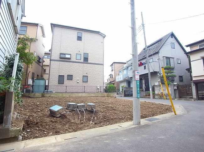 Local land photo. Shooting from the northeast side