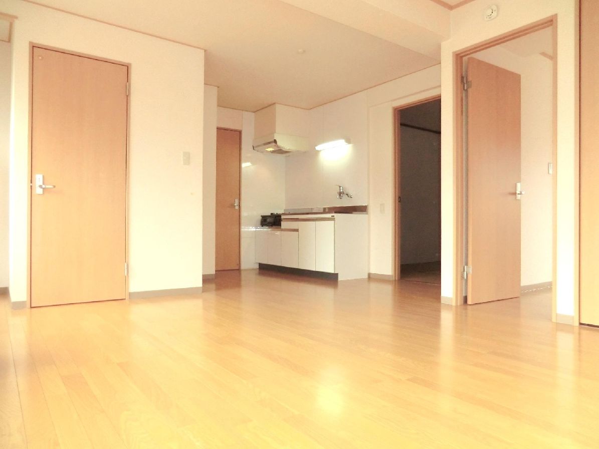 Living and room.  ☆ Open living ・ Dining is 12 Pledge!  ☆