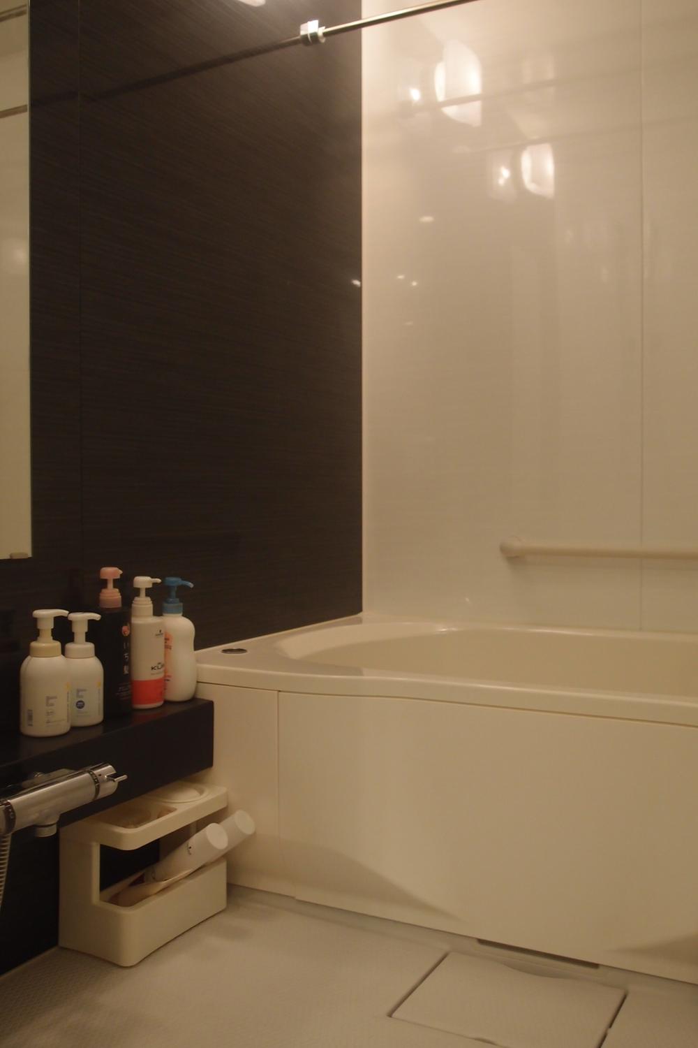 Bathroom. Bathroom (12 May 2013) Shooting ※ Furniture and the like in the photo are not included in the sale