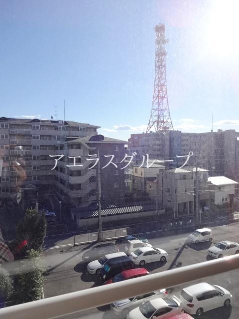 View. Building without any visibility good in front of the eye