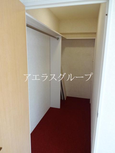 Receipt. You can use it plenty of walk-in closet there storage