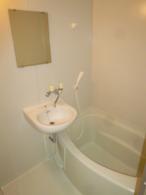 Bath. bus ・ Restroom