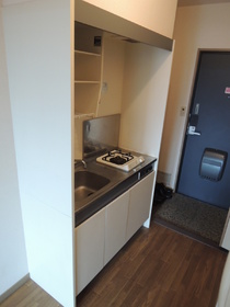 Kitchen. 1 lot gas stoves