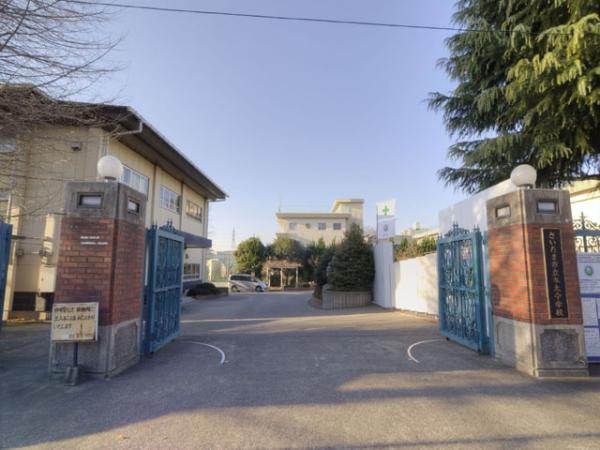 Junior high school. 820m until junior high school Municipal Motobuto junior high school