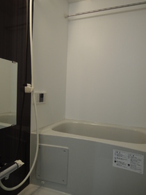 Bath. Reheating ・ Bathroom is a bathroom in a dry.