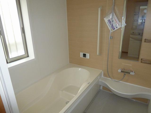 Bathroom. Indoor (11 May 2013) Shooting Building 3