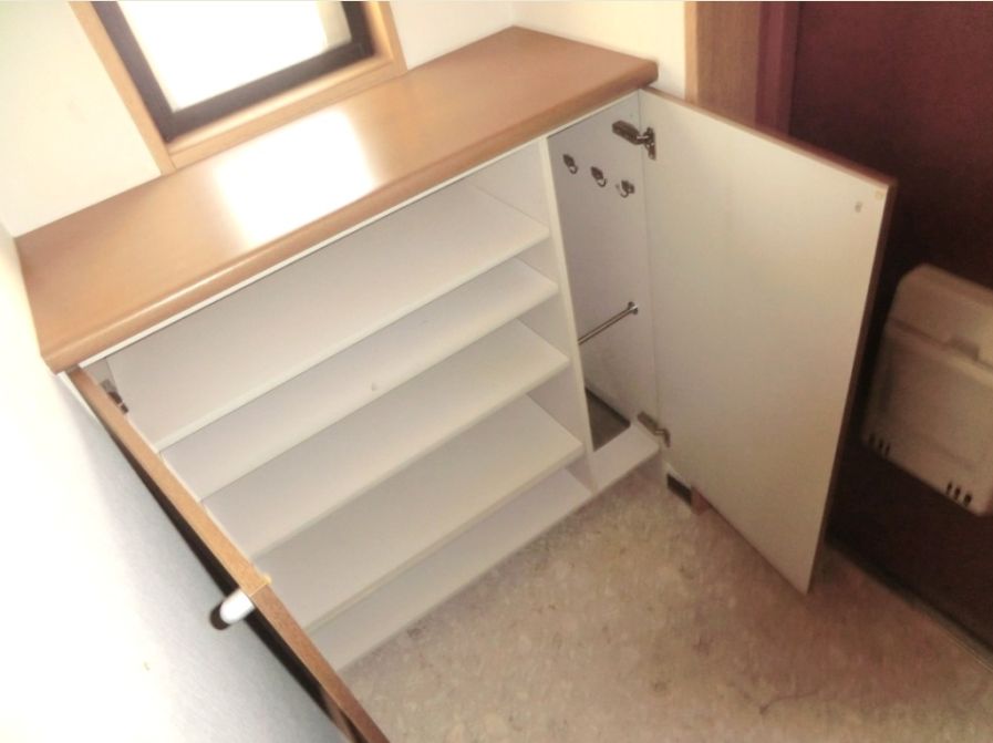 Entrance. ☆ There shoe box of spread ☆