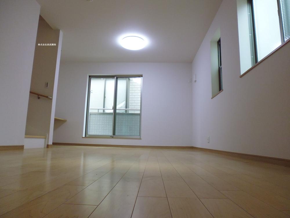 Same specifications photos (living). (1 Building) same specification
