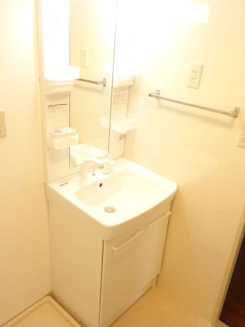 Washroom. Photo is a thing of the same floor plan of the third floor