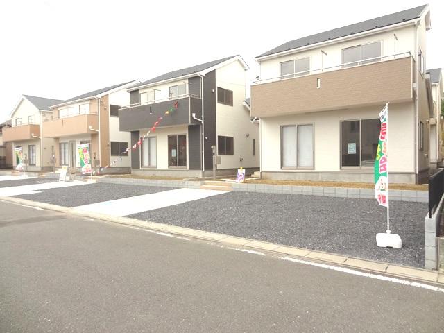 Local photos, including front road