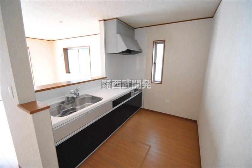 Same specifications photo (kitchen). Color ・ Arrangement and the like will differ.  For more details, please contact us. 