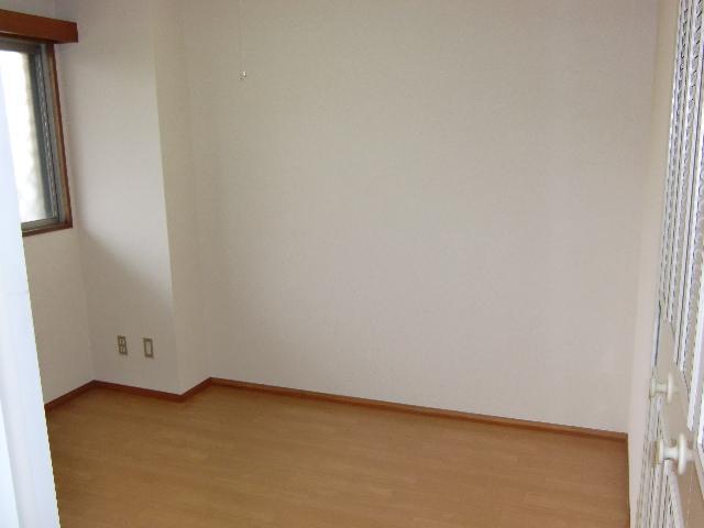 Other room space. Western style room