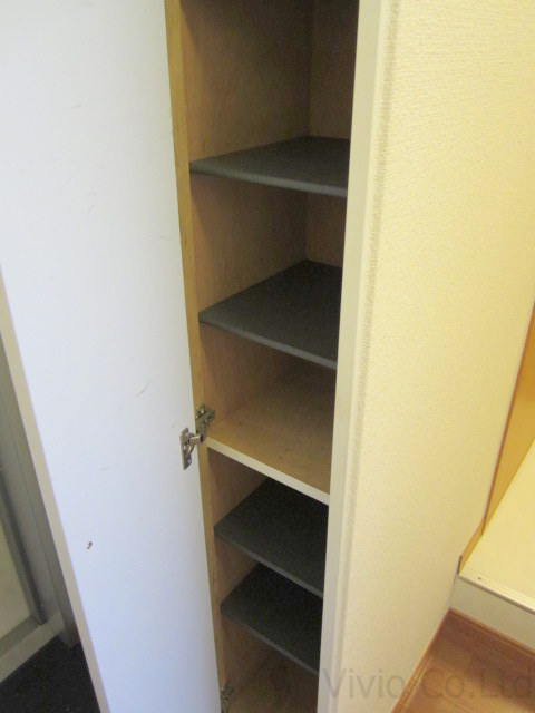 Entrance. Shoe box storage are equipped in the front door!