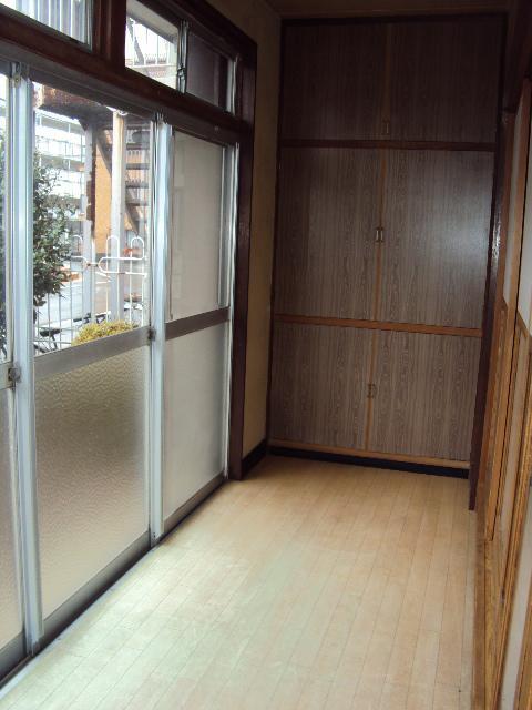 Other room space. Veranda