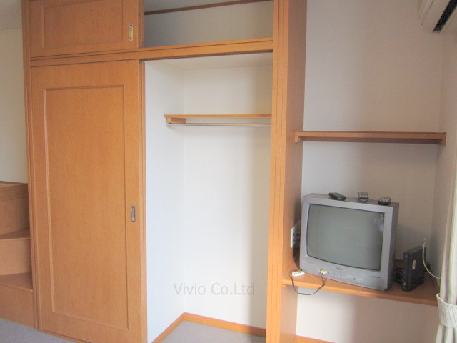 Receipt. Since it has closet is equipped to your room, To accommodate the many things