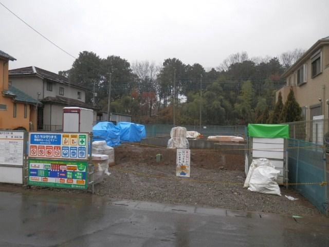 Local appearance photo. Local (12 May 2013) Taking