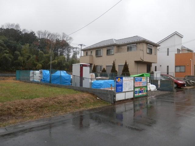 Local appearance photo. Local (12 May 2013) Taking