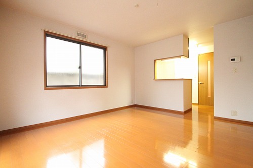 Living and room. Apamanshop Tsurugashima shop TEL: 049-233-7511