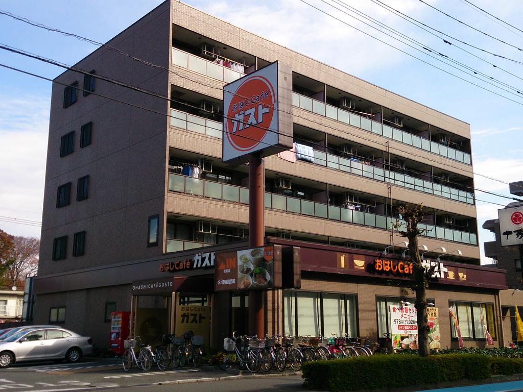 restaurant. Chopsticks cafe ・ 290m to gust young leaves store (restaurant)