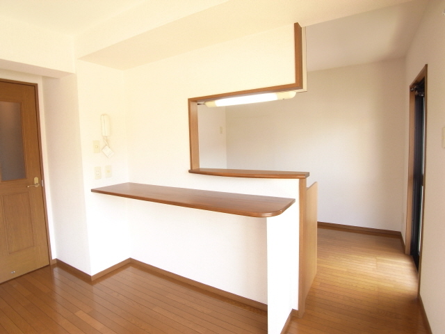 Living and room. Counter Kitchen