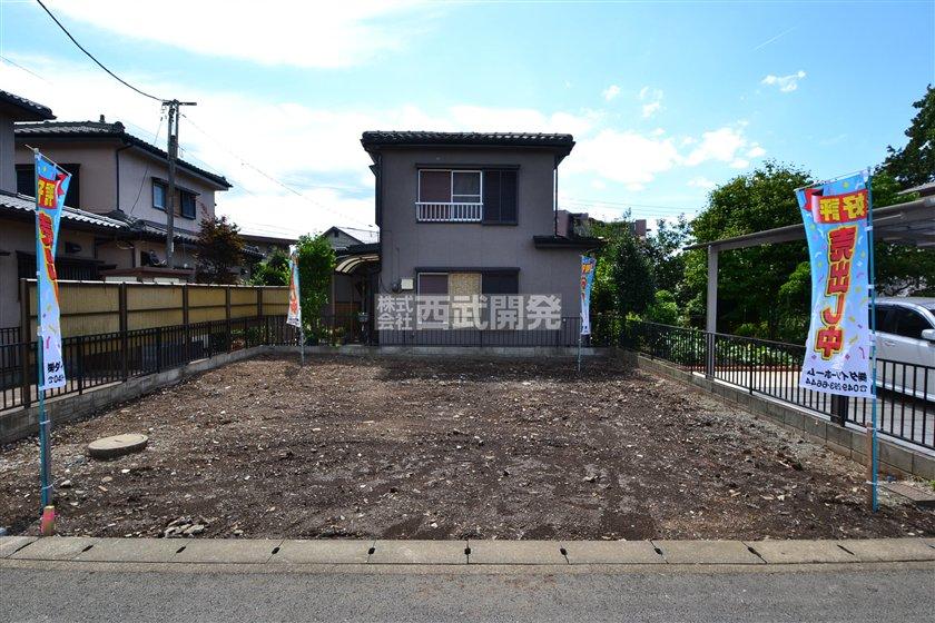 Local photos, including front road. Local (July 2013) Shooting