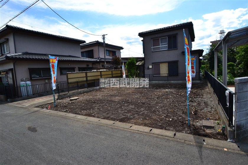 Local photos, including front road. Local (July 2013) Shooting