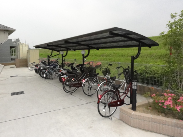 Other common areas. It is a roof with bicycle parking.
