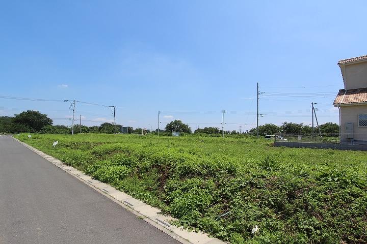 Local land photo. Local land photo 83 Building