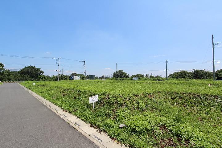 Local land photo. Local land photo 84 Building