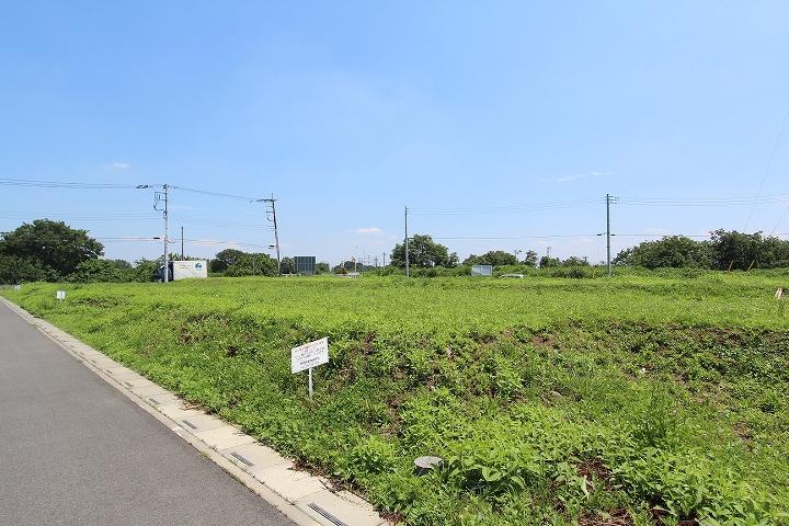 Local land photo. Local land photo 84 Building