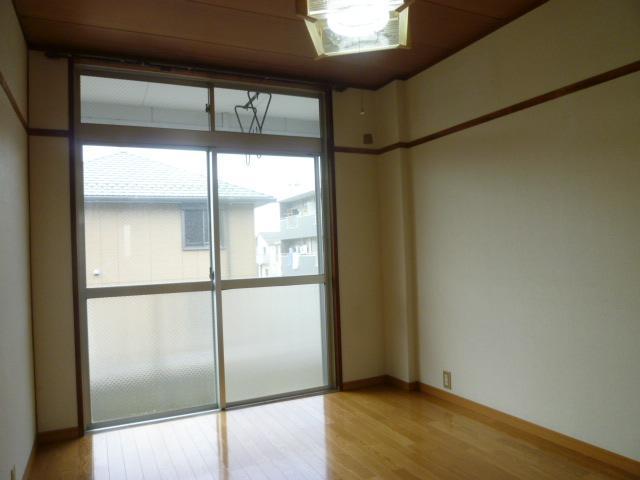 Other room space. Western style room