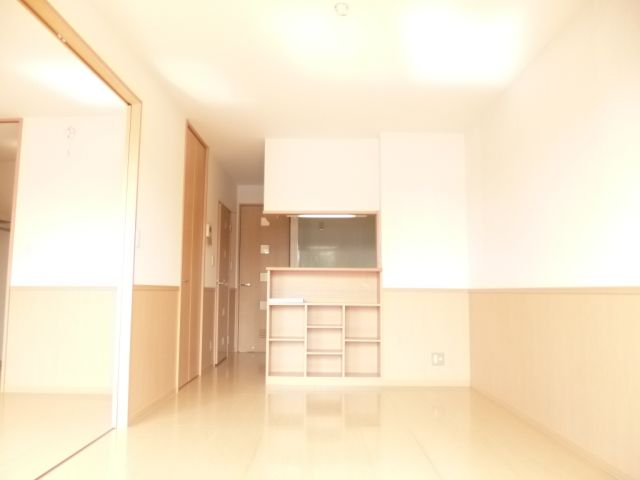 Living and room. Wide it is living ☆