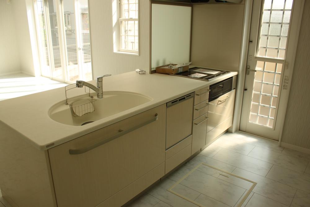 Kitchen. Kitchen (IH cookie Chi King heater ・ Dishwasher)