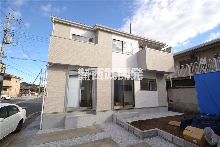 Local appearance photo. Local (12 May 2013) Shooting Two car space Yang per good