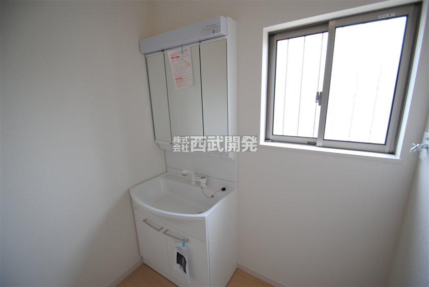 Same specifications photos (Other introspection). Same specifications Wash