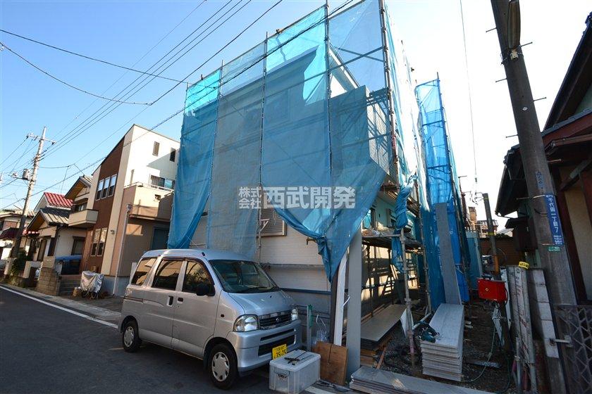 Local appearance photo. Local (12 May 2013) Shooting