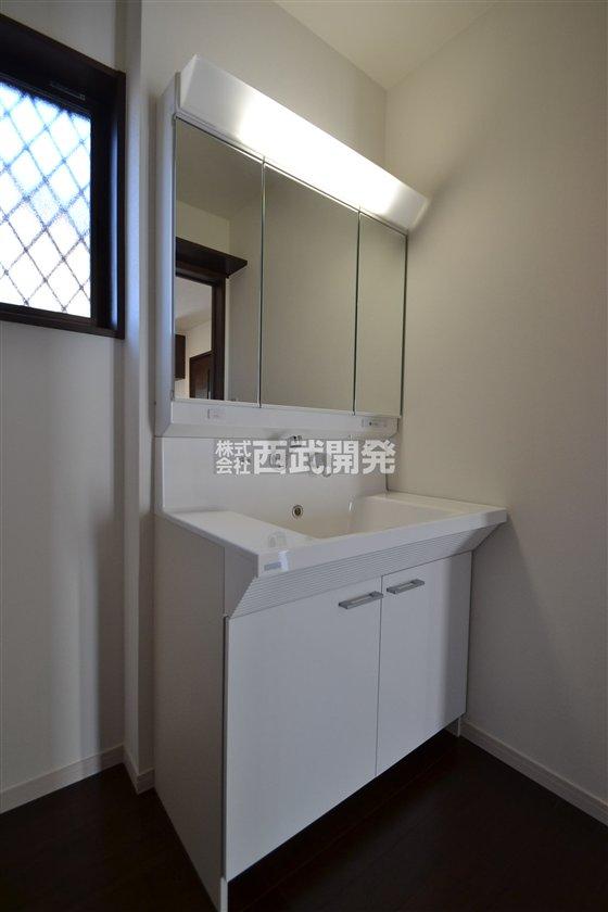 Same specifications photos (Other introspection). Color ・ Arrangement and the like are different.